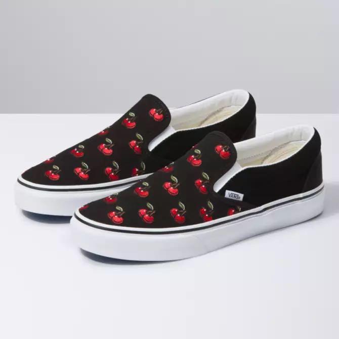 VANS Slip On Cherries Print EU 38