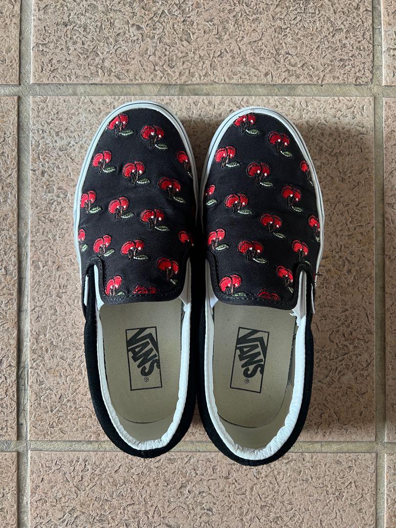 VANS Slip On Cherries Print EU 38