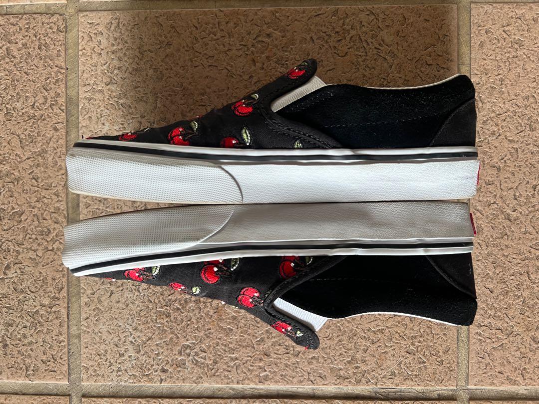 Cherry top print vans