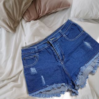 (Category: ) located in . Submitted by shopflea (Listing ID 1154126030, Image 1). Description: .