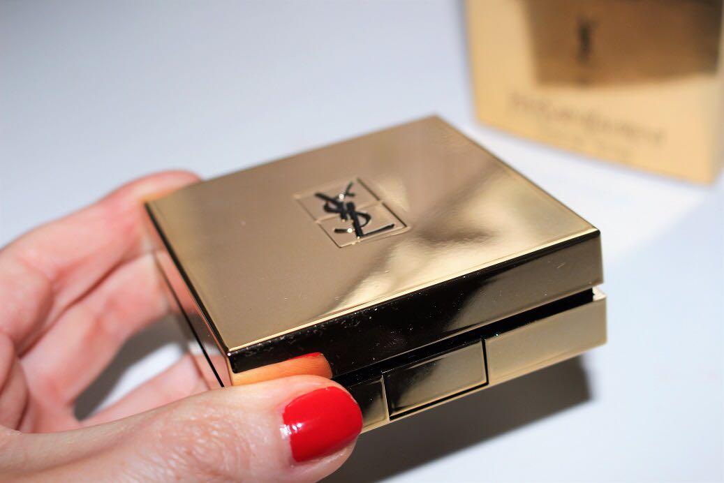 YSL Touché Eclat Le Cushion Foundation in B30, Beauty & Personal Care,  Face, Makeup on Carousell