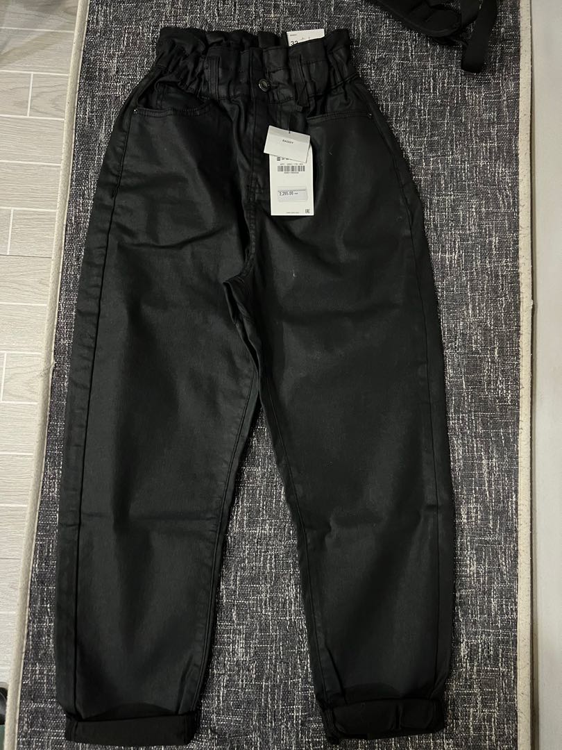 Zara baggy paperbag trousers - size 32 
