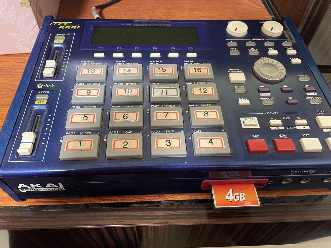 AKAI MPC1000 Akai MPC1000 | Vintage Synth Explorer
