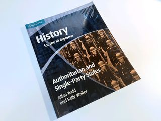 （分類：）位於 。 由 lamenti 提交（商品編號 1158352397，圖片 1）。簡介： 。