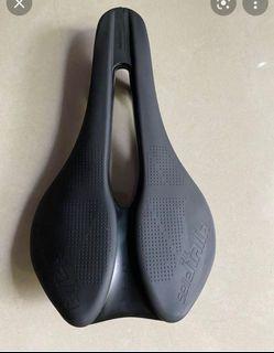 Birdy r20 selle italia saddle