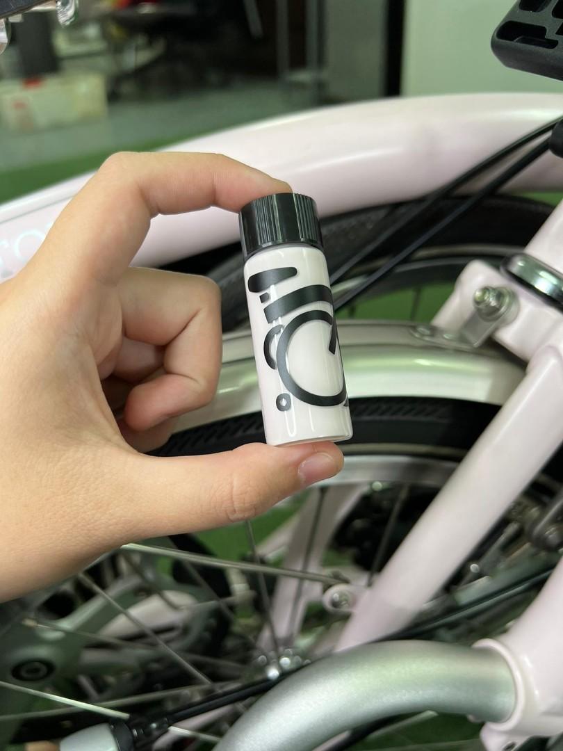 Brompton Cherry Blossom Touch Up Paint Pantone 691C, Sports Equipment