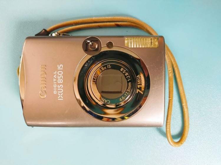 CANON Digital Ixus 850 IS, Photography, Cameras on Carousell