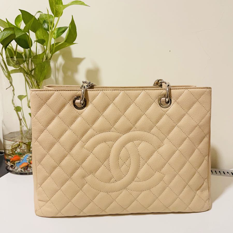 CHANEL Beige Clair Quilted Caviar Leather Grand Shopping Tote