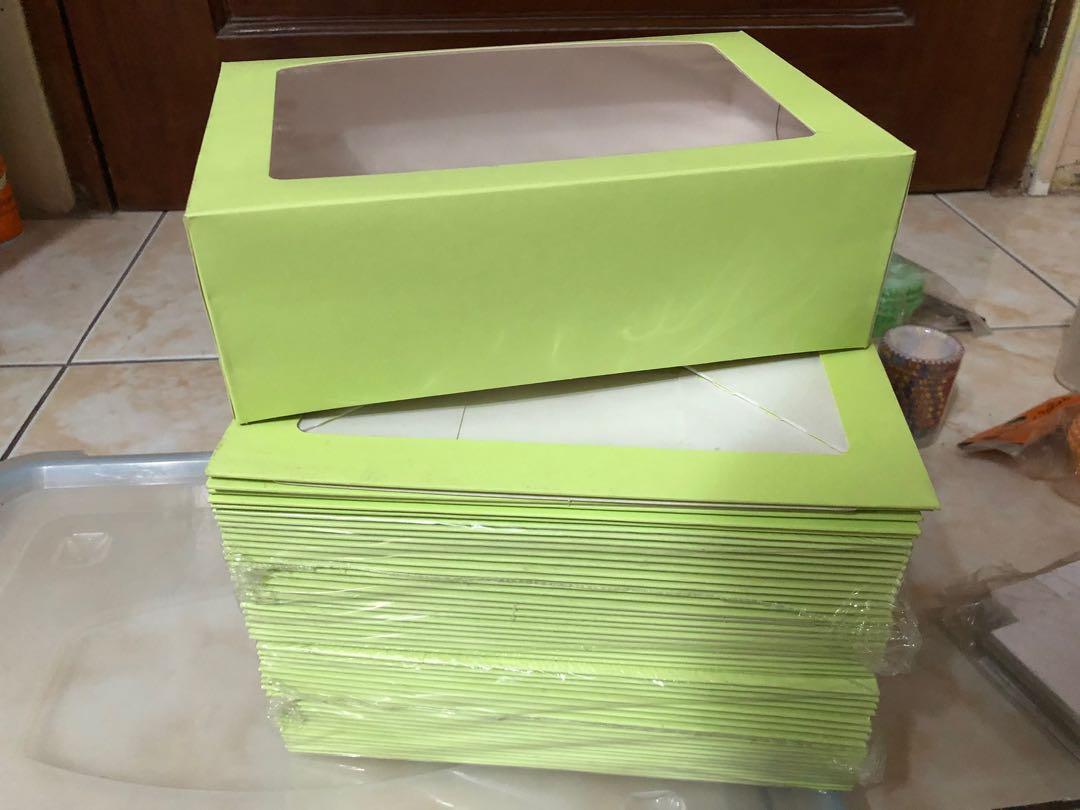 Cupcake Box (Category: Bakeware) located in Marikina City. Submitted by elaishoppe (Listing ID 1158221353, Image 2). Description: Cupcake boxes for sale Color: Mint green Size: 6x9x3 Quantity: 46pcs available only No issues.