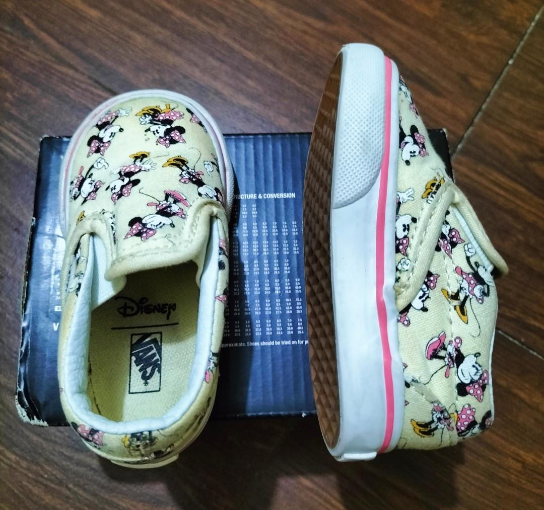 Mickey mouse vans 218 best sale