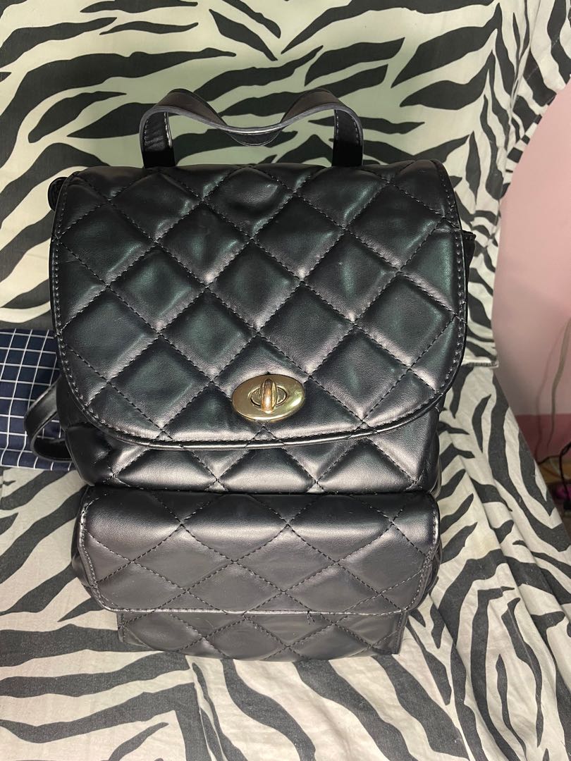 Forever 21 store quilted backpack
