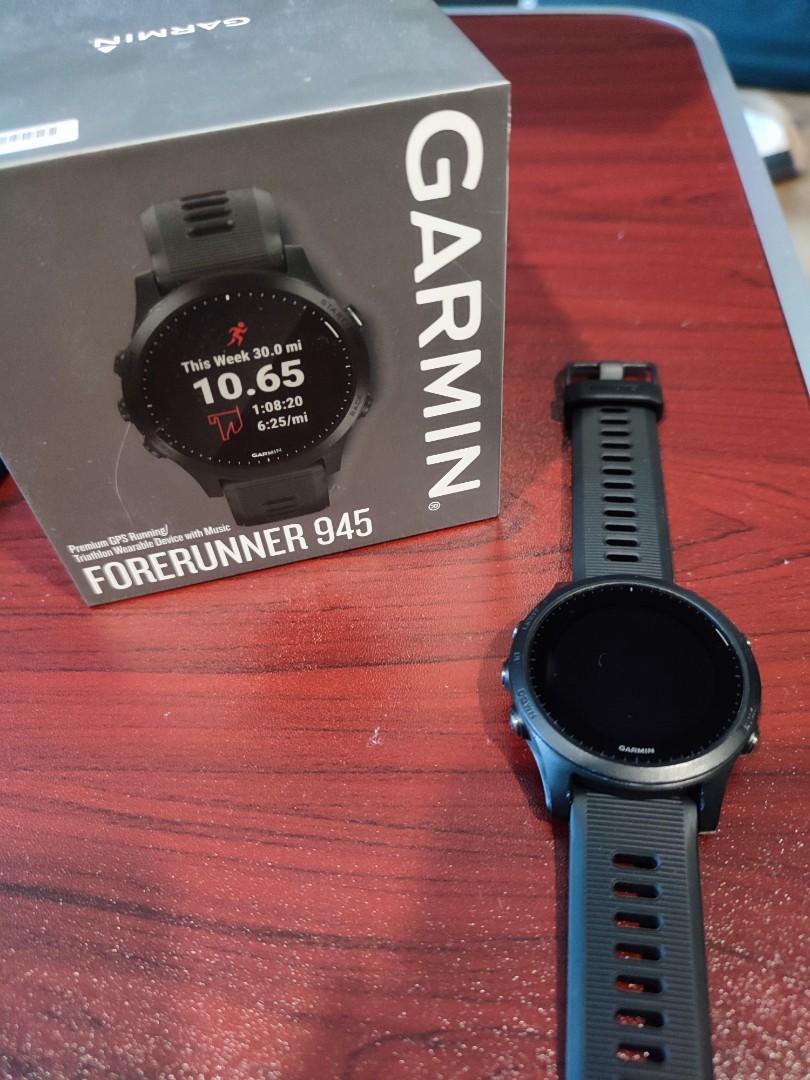 Garmin 945 screen shop