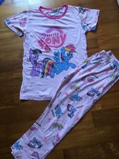 (Category: ) located in . Submitted by rainbow0123 (Listing ID 1158203191, Image 1). Description: .