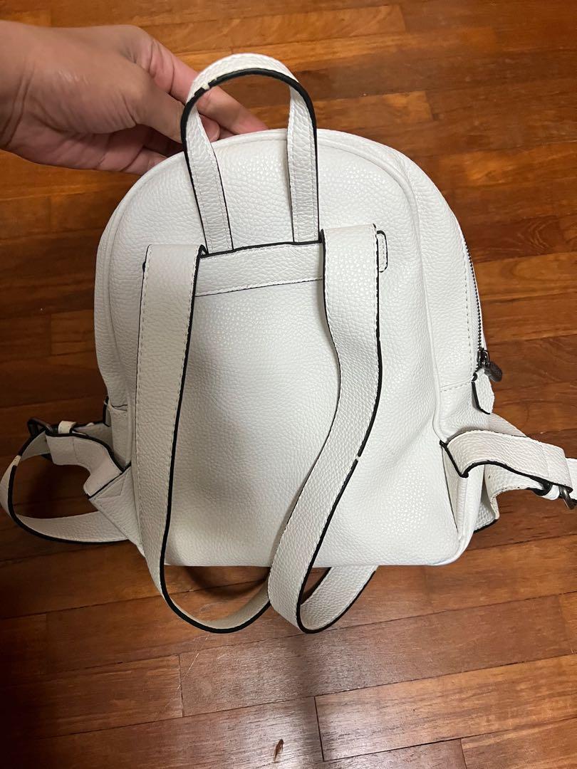 Guess classic deals backpack