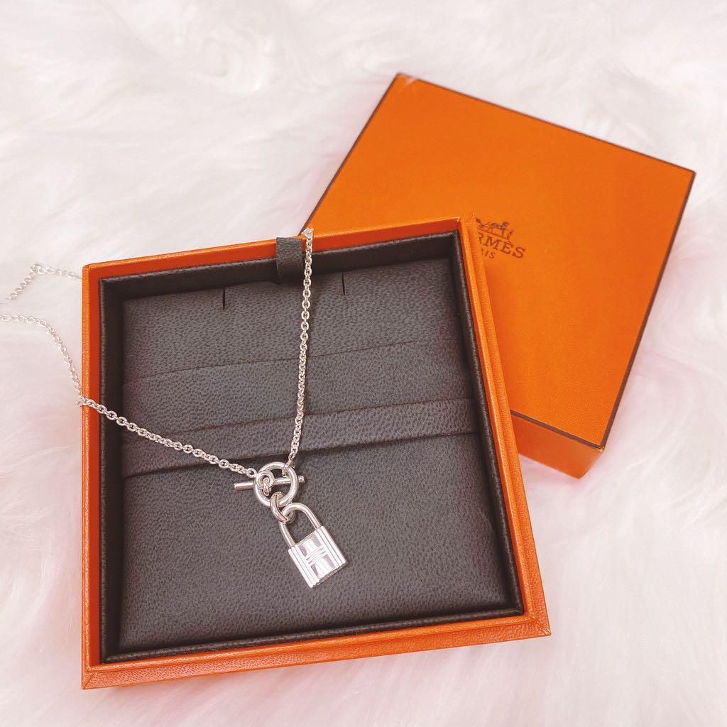 Hermes cadenas kelly shop pendant