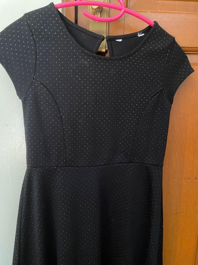 H&M Dress and Shoes Set (Category: Dresses) located in Manila. Submitted by friskymall (Listing ID 1158190087, Image 2). Description: Selling an almost new dress and shoes both bought AR H&M Uptown Mall. Good for 5-7 yrs old. .