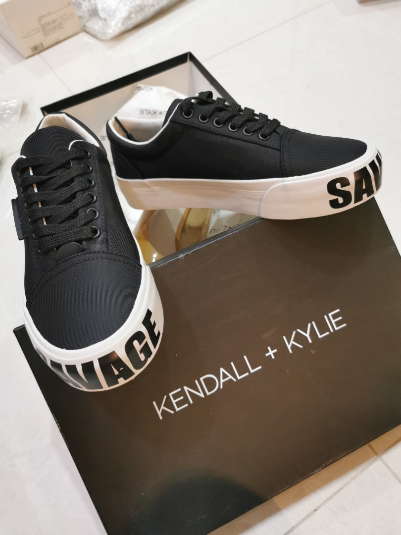 Kendall and store kylie platform sneakers