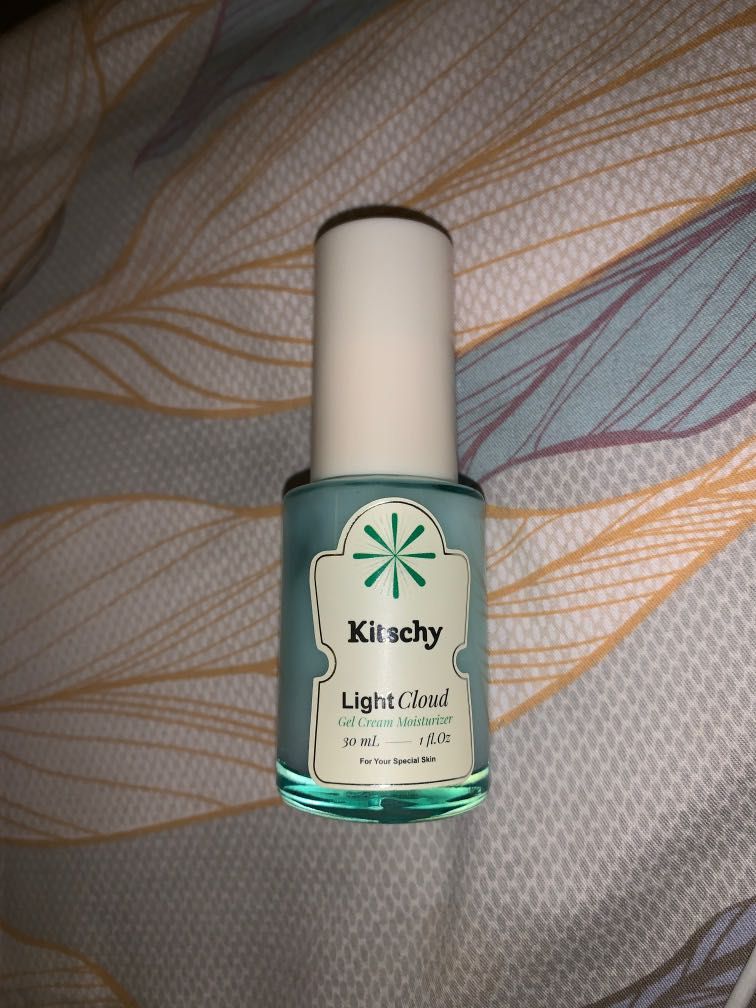 Moisturizer Kitschy Beauty light Cloud, Kesehatan & Kecantikan, Kulit