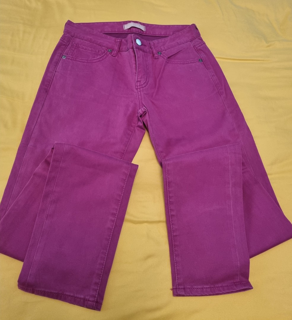 uniqlo jeans, Women's Fashion, Bottoms, Jeans on Carousell