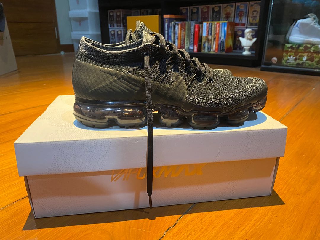 vapormax flyknit 1 triple black