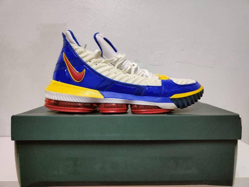 Superman lebron sale 16
