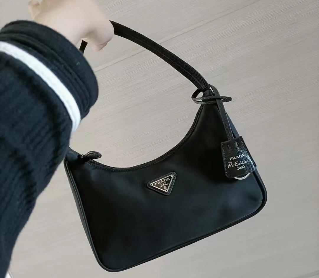 Prada re edition 2000 nylon, Women's Fashion, Bags & Wallets, Purses &  Pouches on Carousell