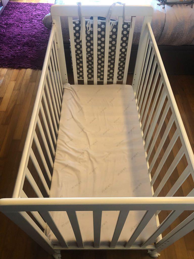 Selling used cot, Babies & Kids, Baby Nursery & Kids Furniture, Cots