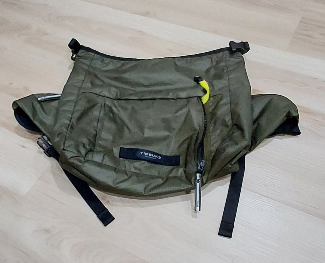 Timbuk2 mission sling clearance review