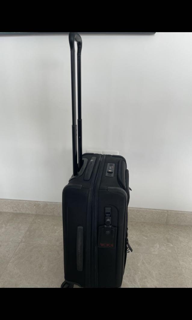 TUMI alpha 3 international expandable 4 wheeled carryon, Hobbies