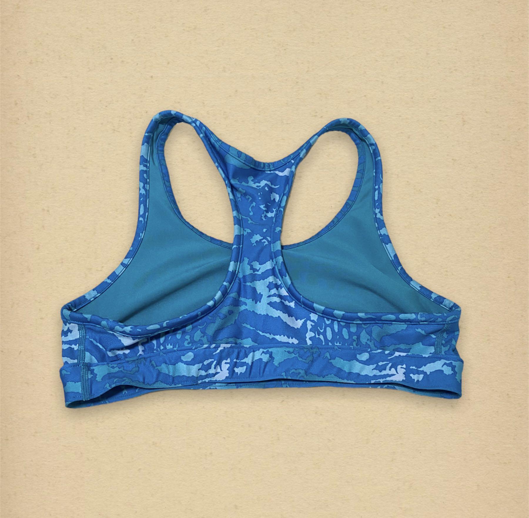 Under Armour Blue Sports Bra (Category: Undergarments & Loungewear) located in Iloilo. Submitted by islagirl_ (Listing ID 1158339984, Image 2). Description: Medium on tag!! So comfyy :-)) Meet-up, shipping or delivery Message me for more details! .