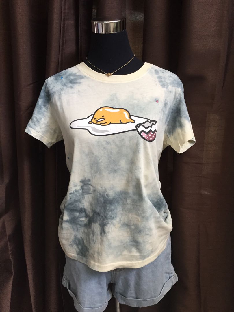 UNIQLO X SANRIO, Women's Fashion, Tops, Shirts on Carousell