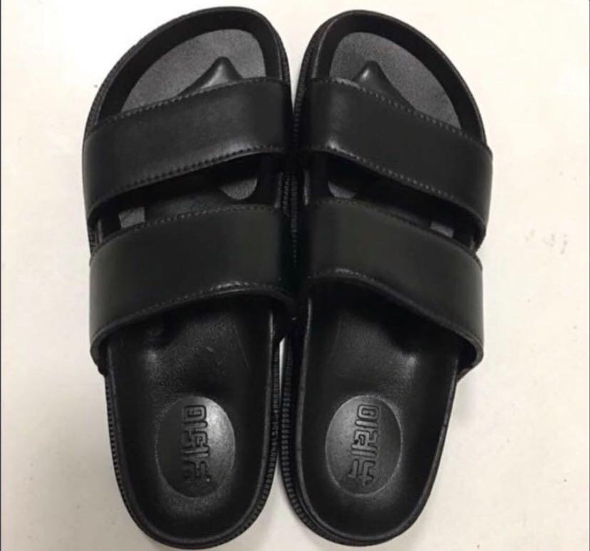 Pvc slippers outlet
