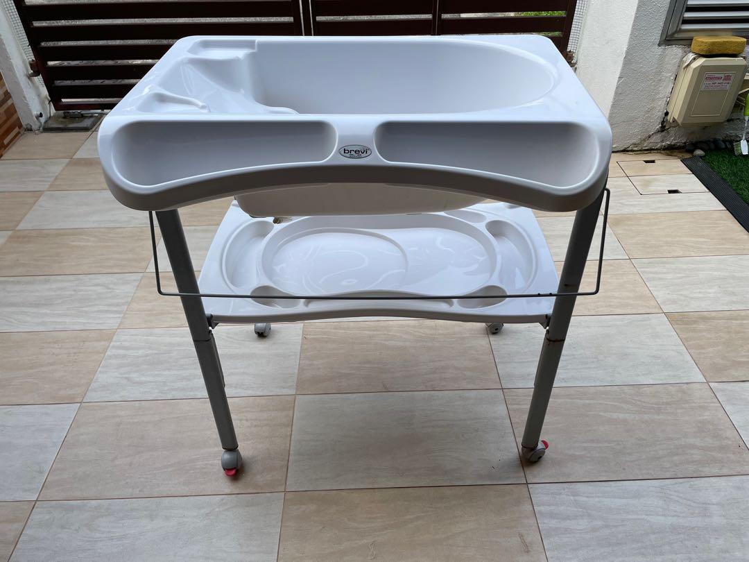 Used Brevi mounted Baby Bath on a Steel Frame, Babies & Kids, Bathing