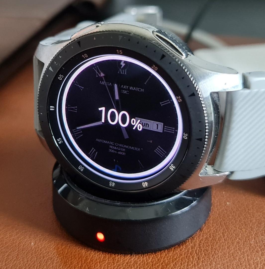 Like new Samsung Galaxy Watch 46mm FREE Metal Strap Black