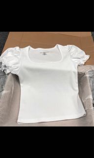 (Category: ) located in . Submitted by ilurvclothes (Listing ID 1158353131, Image 1). Description: .