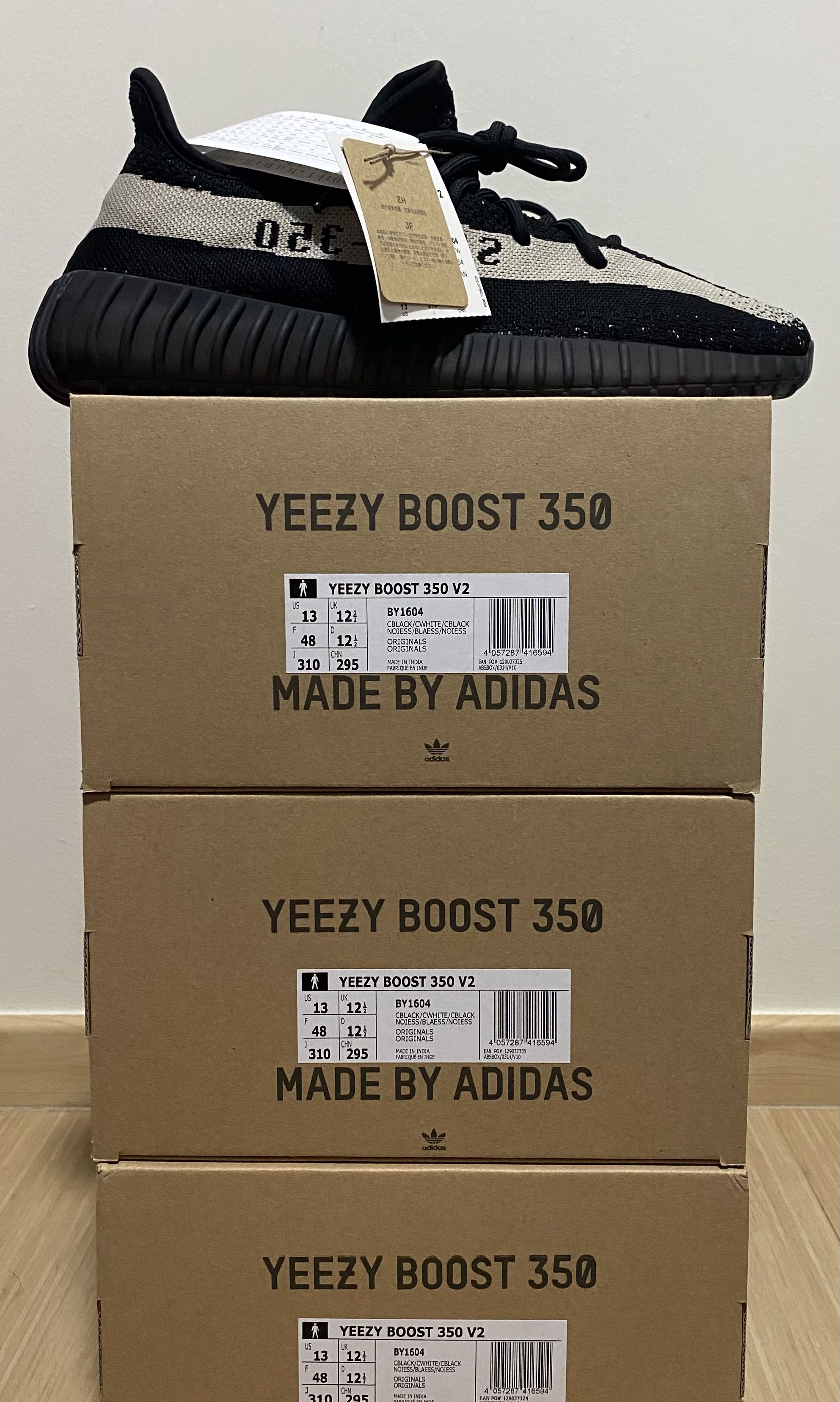 Yeezy oreo top box