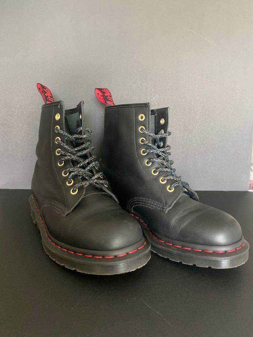 Dr martens deals red stitching