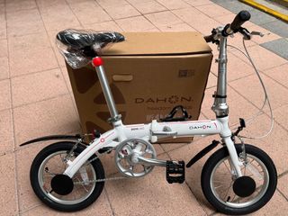 （分類：）位於 。 由 trendybike 提交（商品編號 1159819647，圖片 1）。簡介： 。