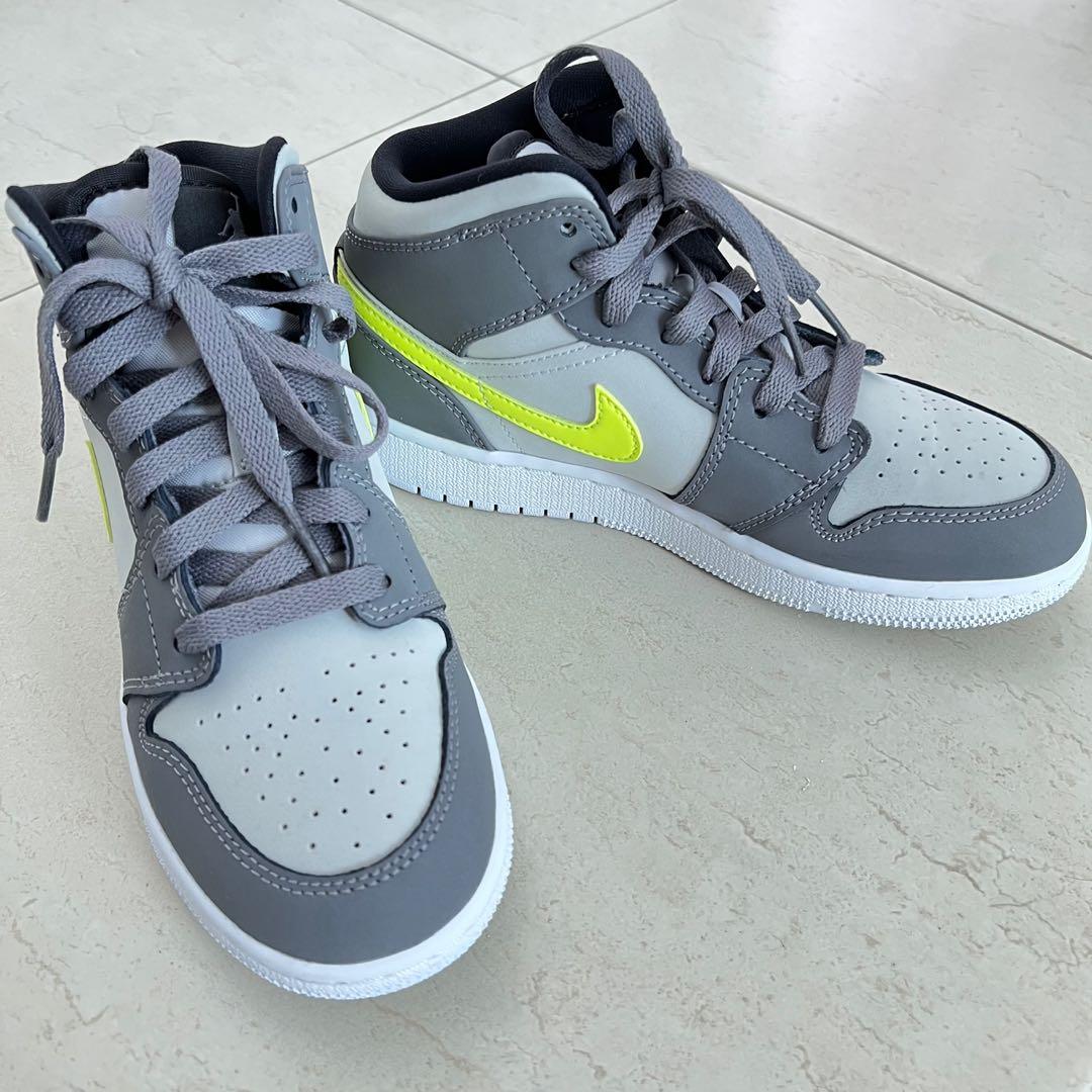 Air jordan outlet 1 grey volt