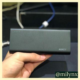 Aukey PB-XD13 20000mAh USB C QC3.0 Power Bank