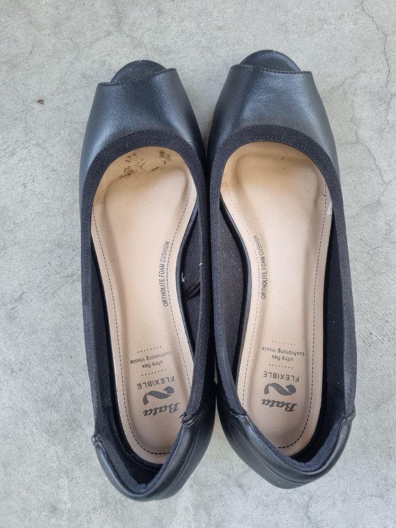 Bata Black Peep toe pumps Women s Fashion Footwear Heels on Carousell