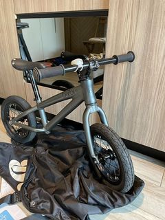 （分類：）位於 。 由 06005632 提交（商品編號 1159839834，圖片 1）。簡介： 。