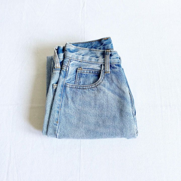 Jane light wash shop jeans brandy melville review