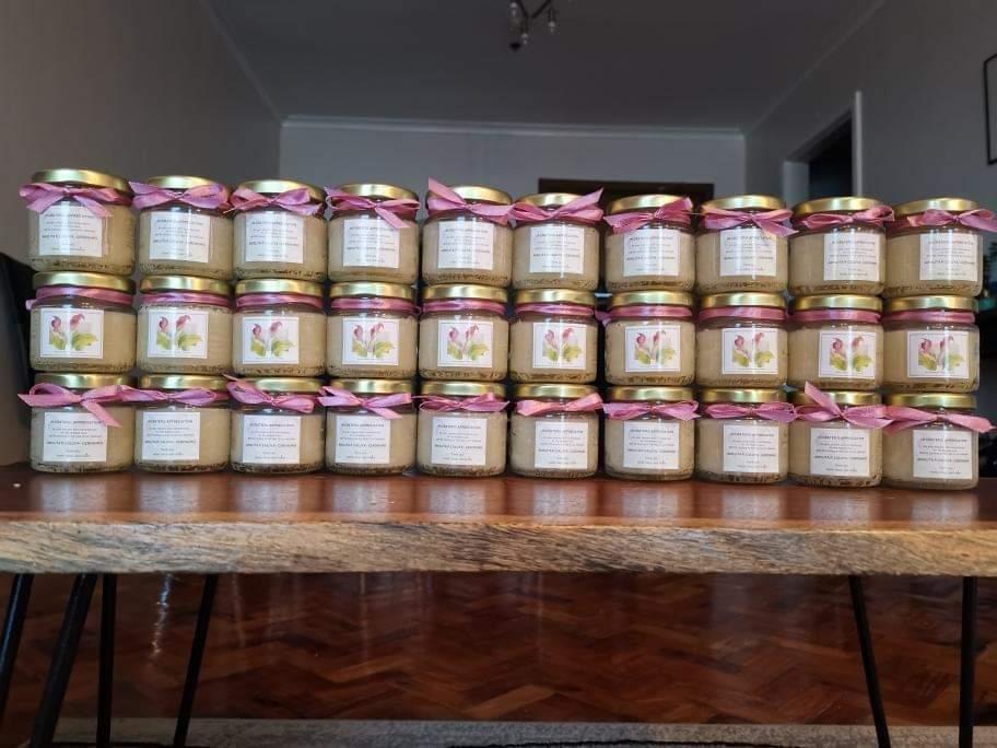 Candle Souvenirs (Category: Home Fragrance) located in Quezon City. Submitted by melishlove (Listing ID 1159900910, Image 1). Description: We specialise in Scented Candle Souvenirs for weddings, baptisms, birthdays and any occasion! Php170/candle minimum of 24 Php150/candle minimum of 48 you can find us on Instagram @325handcrafted 👍.