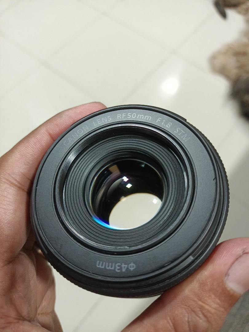 Canon 50mm 1.8 RF (Category: Lens & Kits) located in Pasig City. Submitted by Mpatron (Listing ID 1159863805, Image 1). Description: clean glass no fungus 99% cosmetics no front and rear cap test upon meetup pm or txt if interested 09260651330.