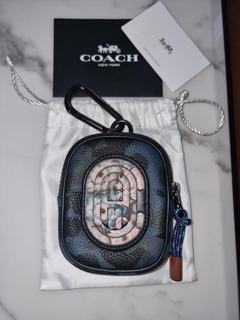 Coach hybrid pouch 8 clearance