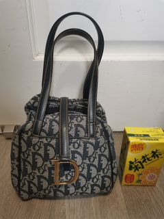 （分類：）位於 。 由 nat_319 提交（商品編號 1159749738，圖片 1）。簡介： 。