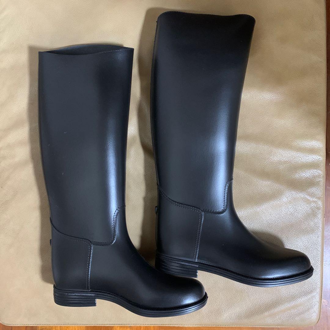 Essensole Waterproof boots Carousell
