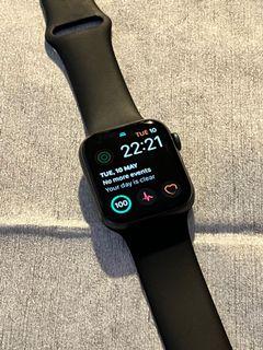 *FAST DEAL $268* Apple Watch Series 5 44mm GPS (not Series 6 or 7)