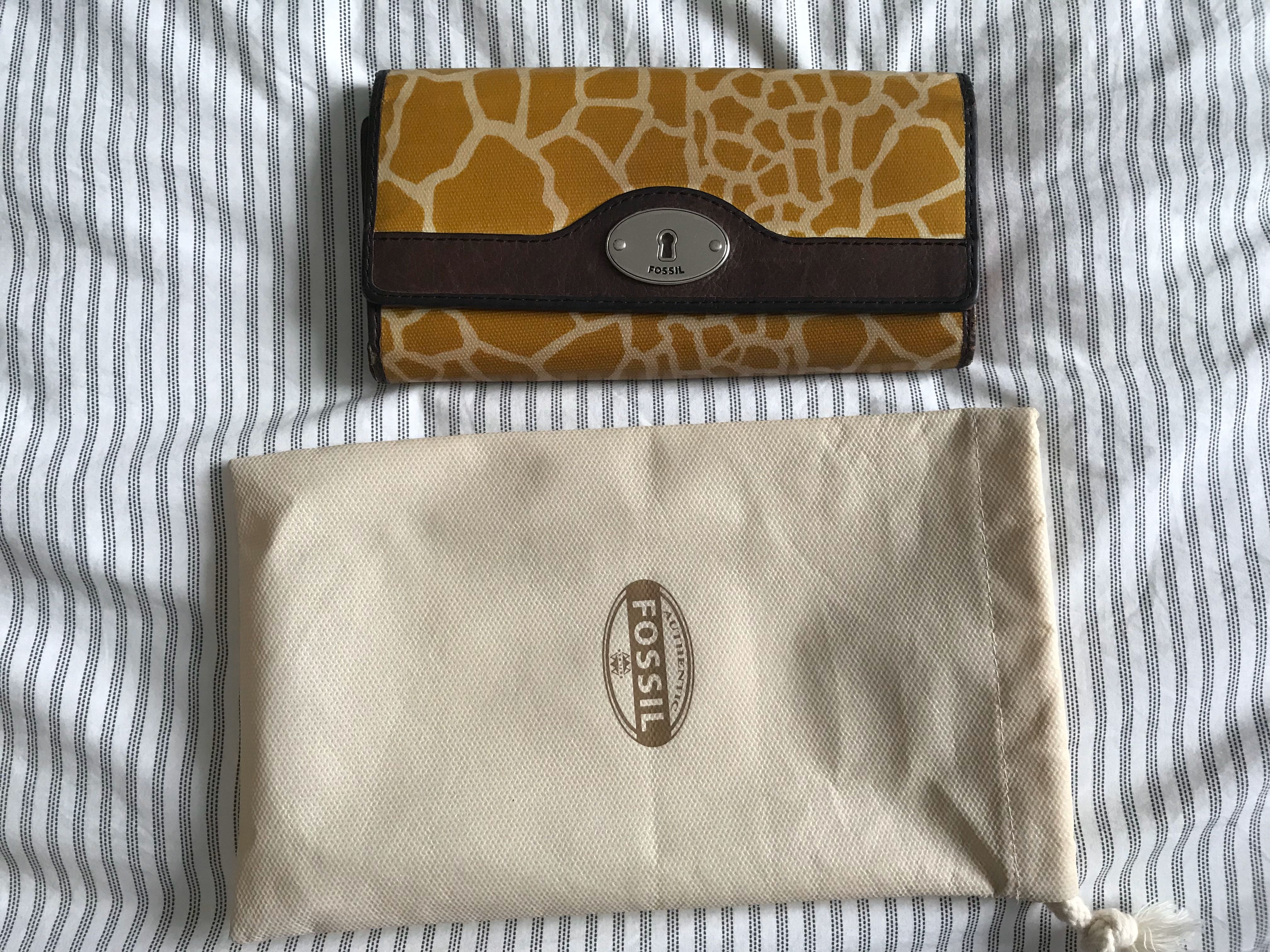 Fossil best sale keyper wallet